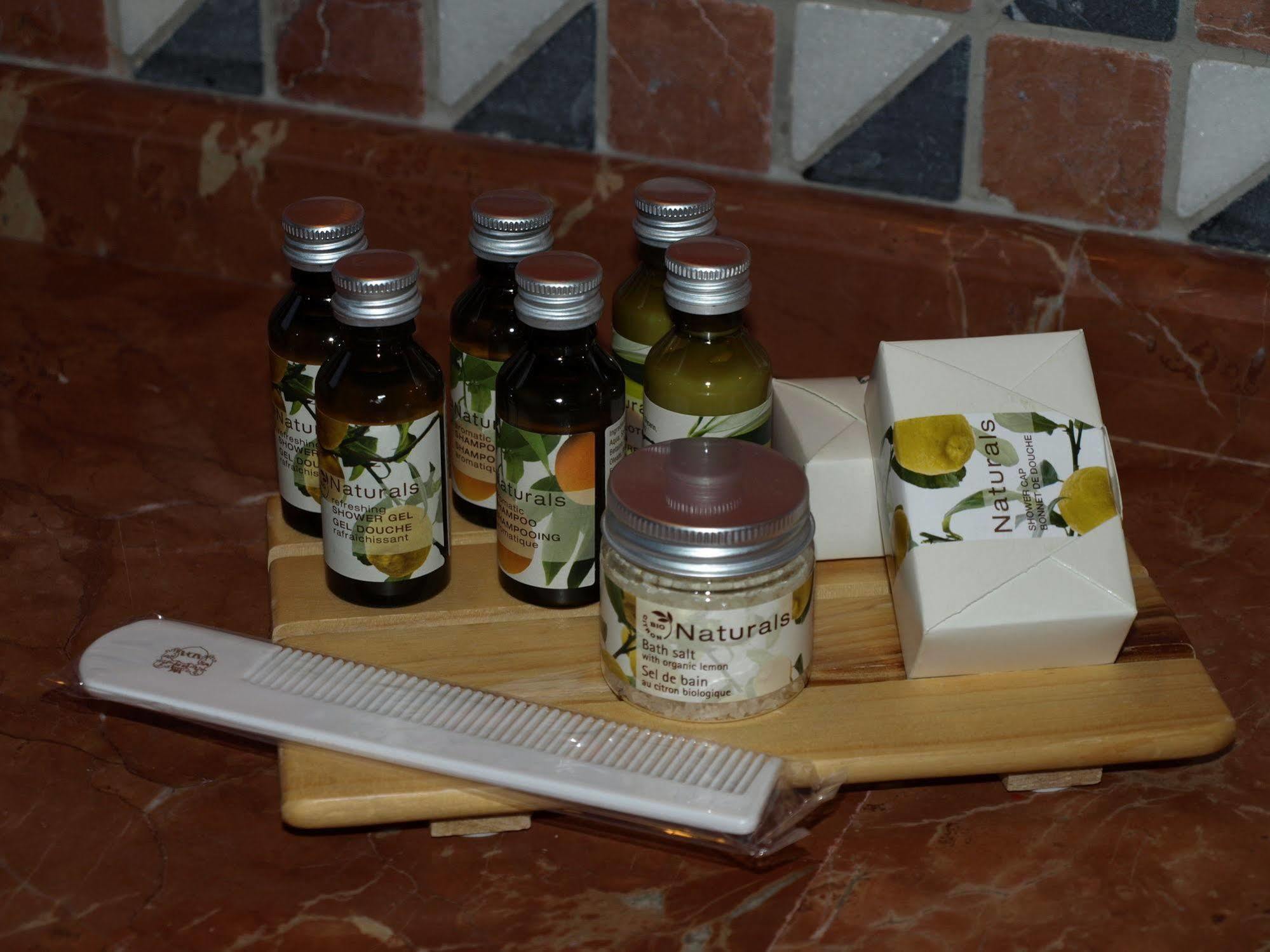 Hotel Spa La Casa Del Convento Chinchon Bagian luar foto